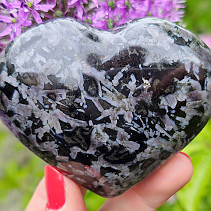 Heart in hand gabbro (magmatite) 6.8 cm